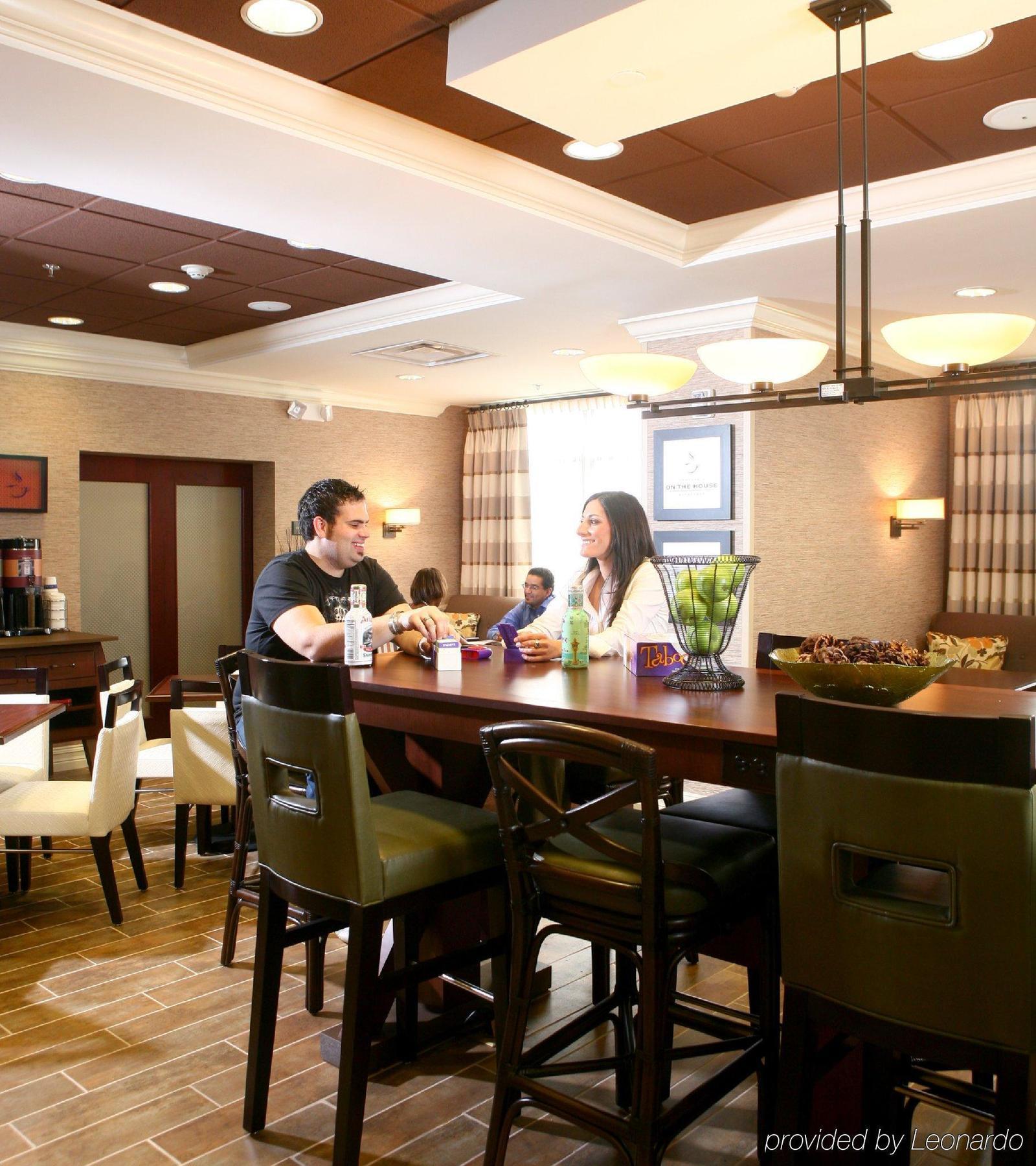 Hampton Inn Atlanta-Canton Restaurant photo